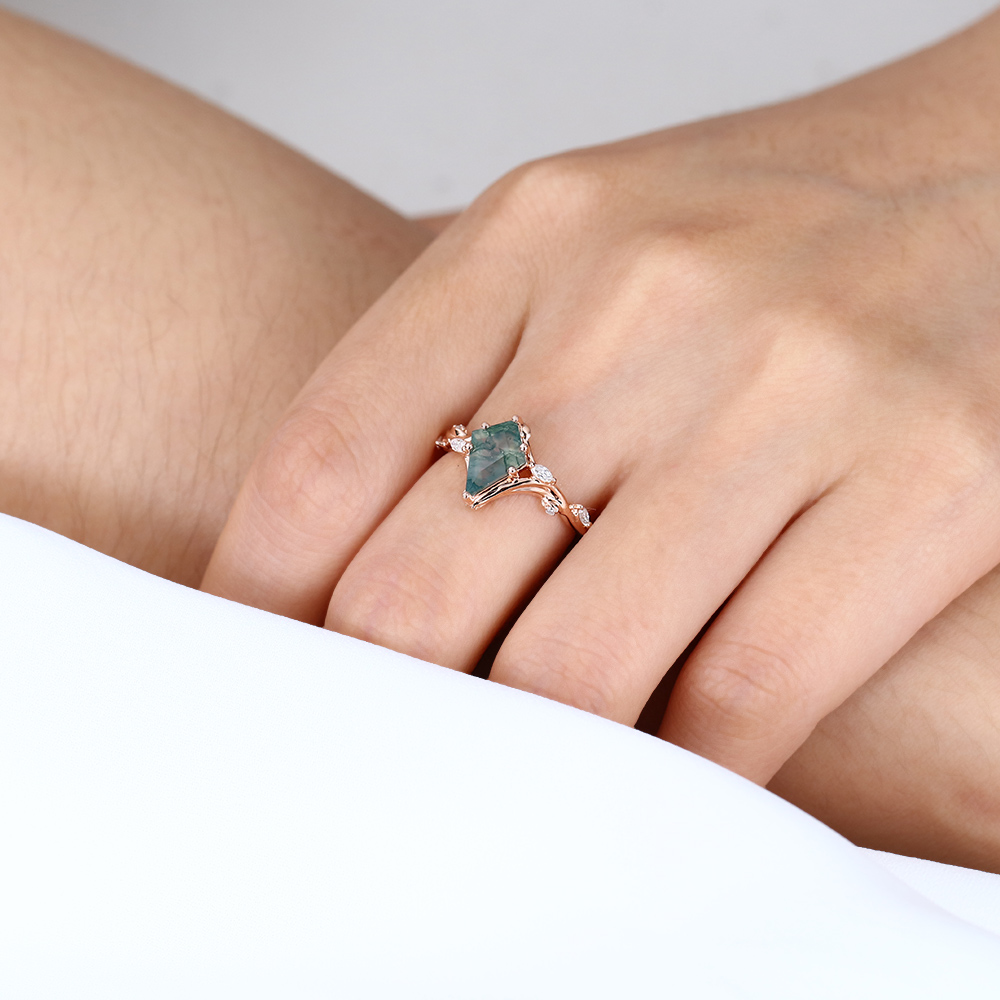 Women's Rose Gold Wedding Ring Kite Shaped Moss Agate Engagement Ring