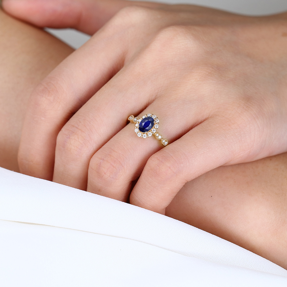 0.6ct Oval Lab Sapphire Rings Gold Vintage Halo Engagement Rings in Yellow Gold