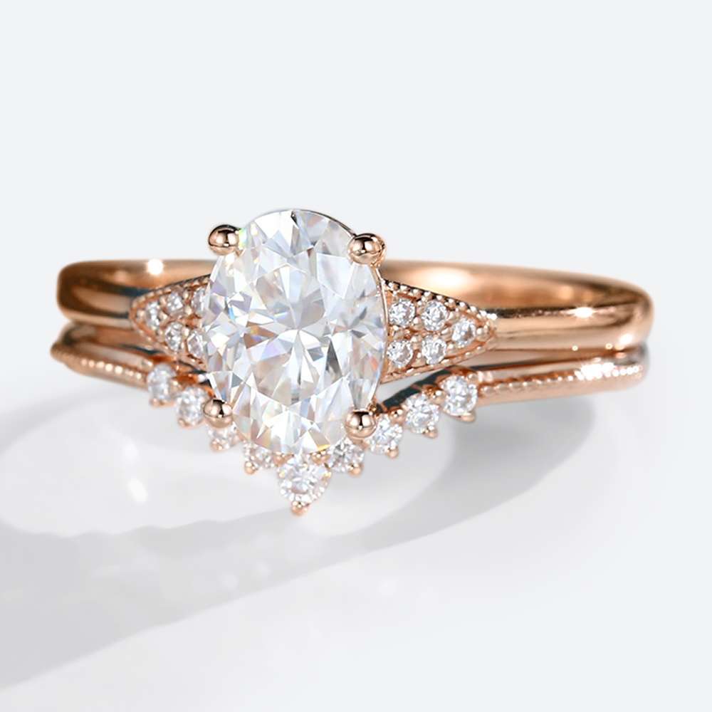 Moissanite Rings Rose Gold Oval Cut Cluster Moissanite Stacking Ring