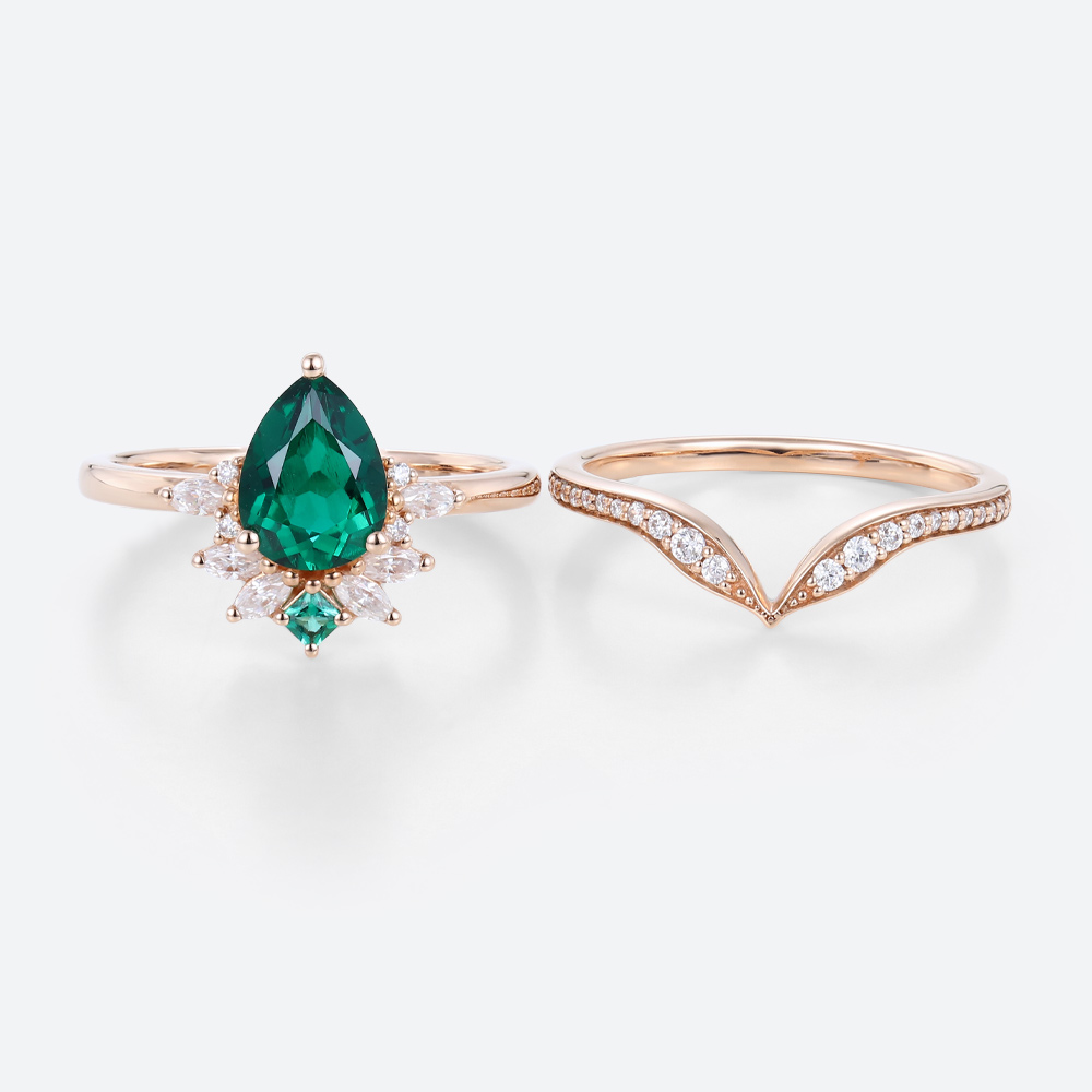 Women's Emerald Ring Pear Shaped Engagement Rings with Wedding Bands