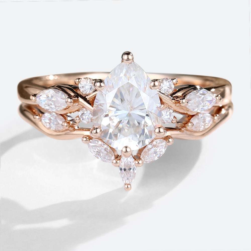 Pear Shaped Wedding Ring Set 1.2ct Moissanite Rings in rose gold