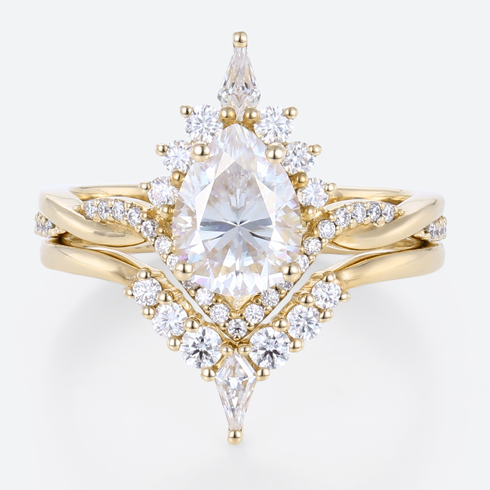 1 Carat Moissanite Pear Shaped Wedding Ring Sets Unique Rope Band in yellow gold