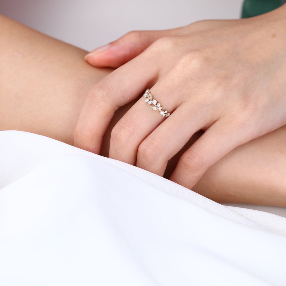 Rose Gold Moissanite Leaf Curved Matching Wedding Band