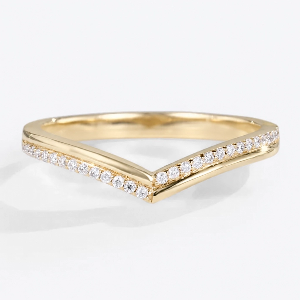 Round Cut Lab Grown Diamond Chevron Pavé Wedding Band in Rose Gold