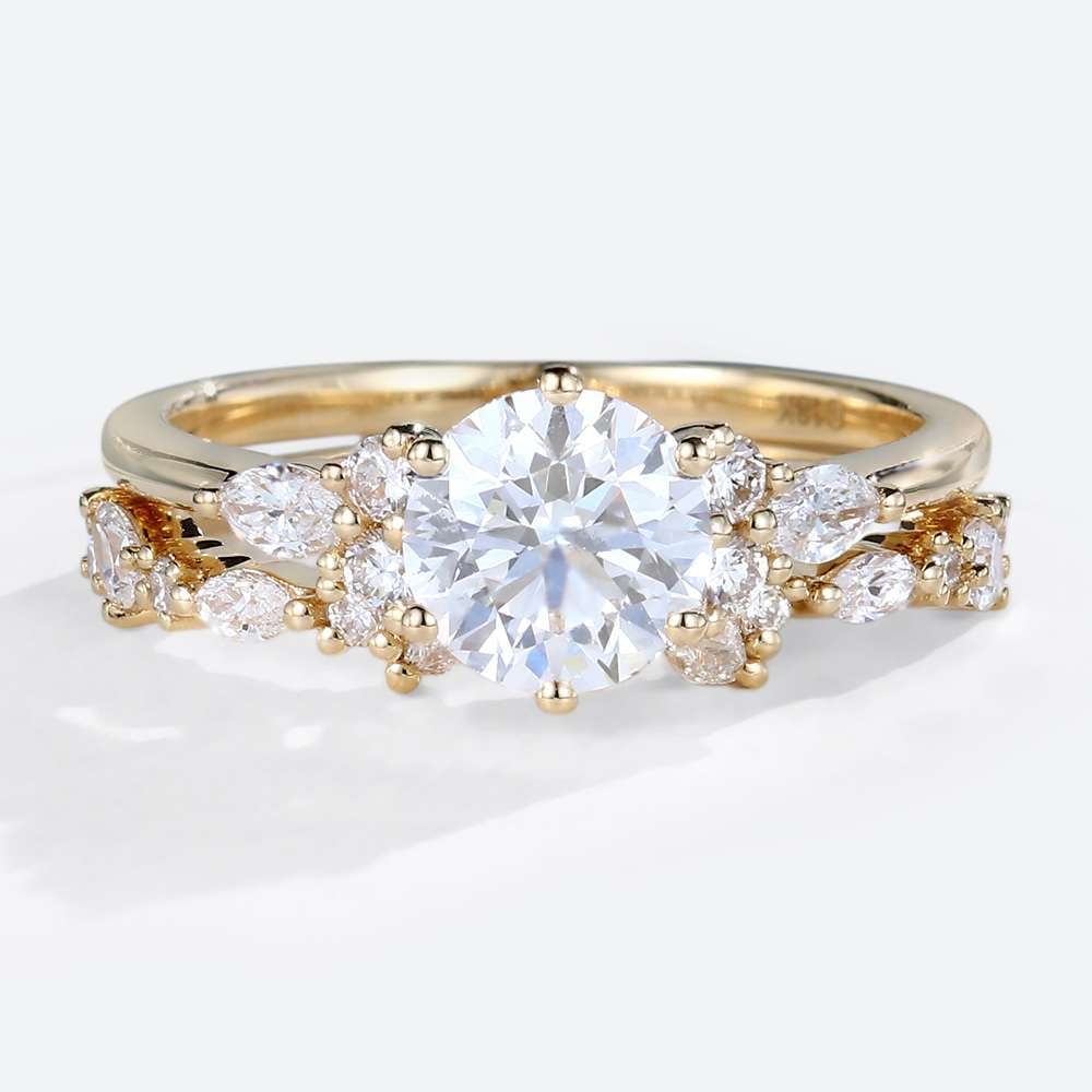 Vintage Moissanite Rings 1ct Classic Round Engagement Ring Set in yellow gold