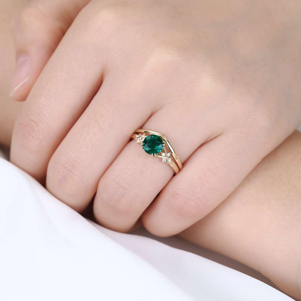 Lab Emeralds Round Engagement Ring Set Settings with Lab Diamonds