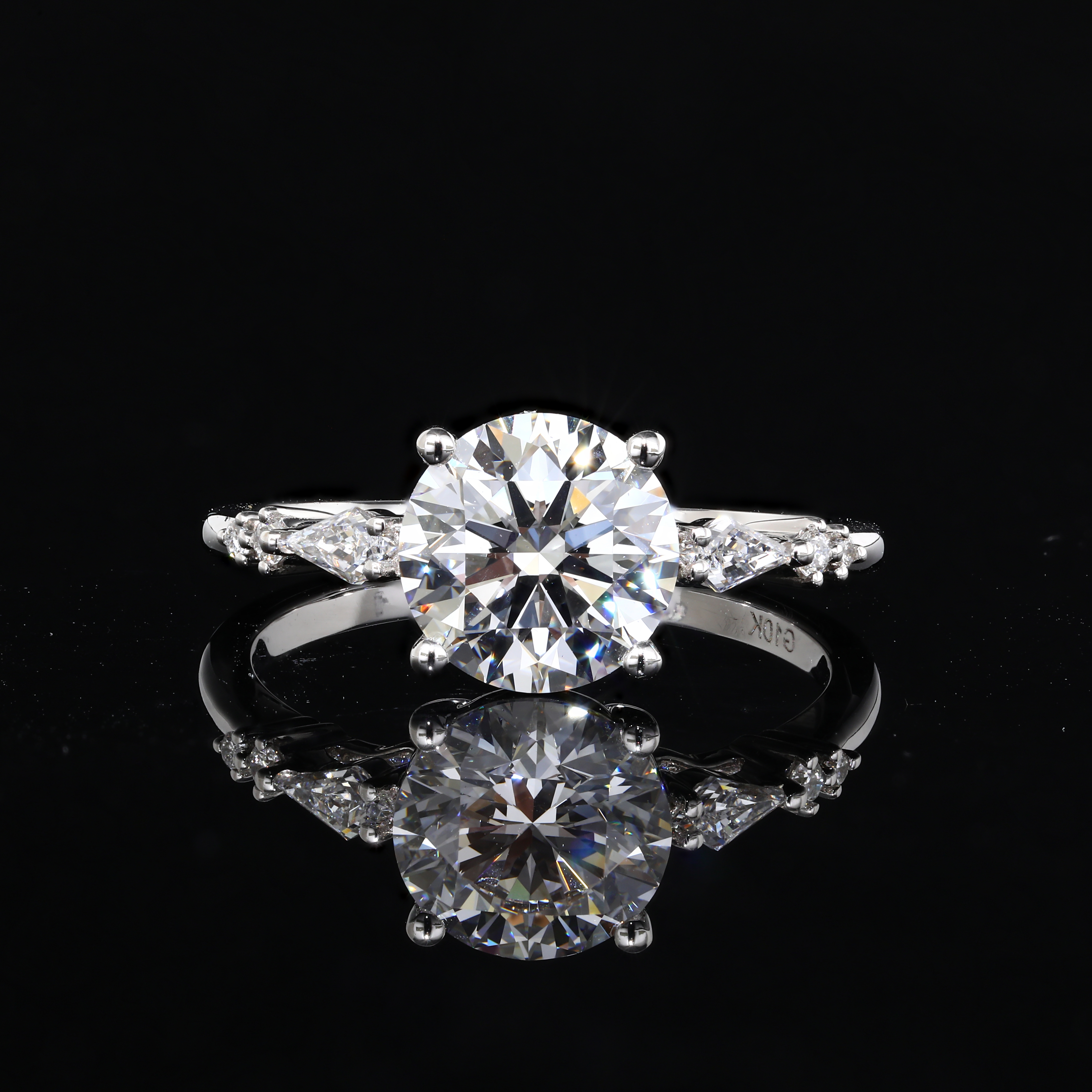 1ct Round Cut Lab Grown Diamond Kite Side-Stone Engagement Ring in Rose Gold