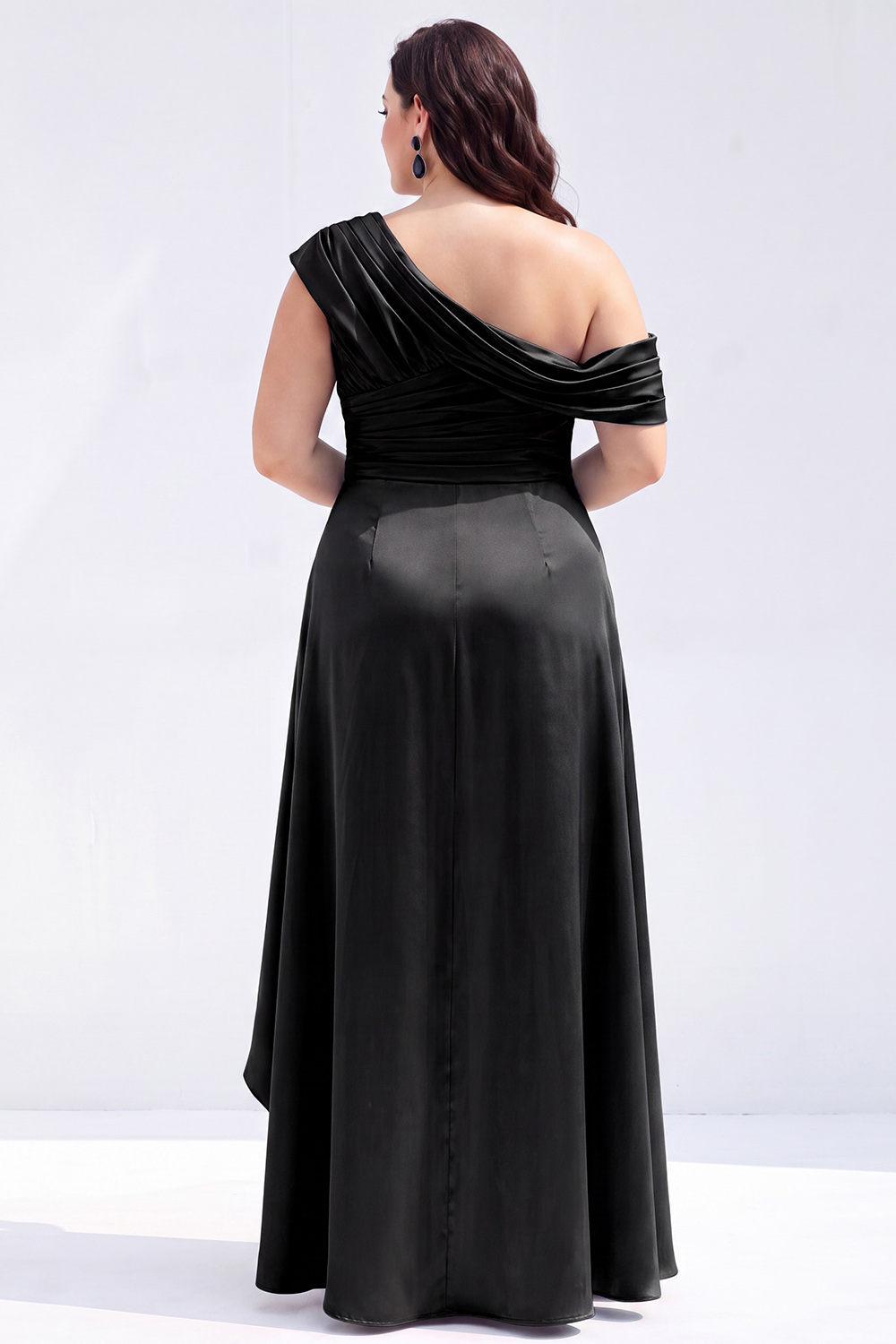Mermaid Black One Shoulder Satin Ruched Long Mother of the Bride Dress with Ruffles 