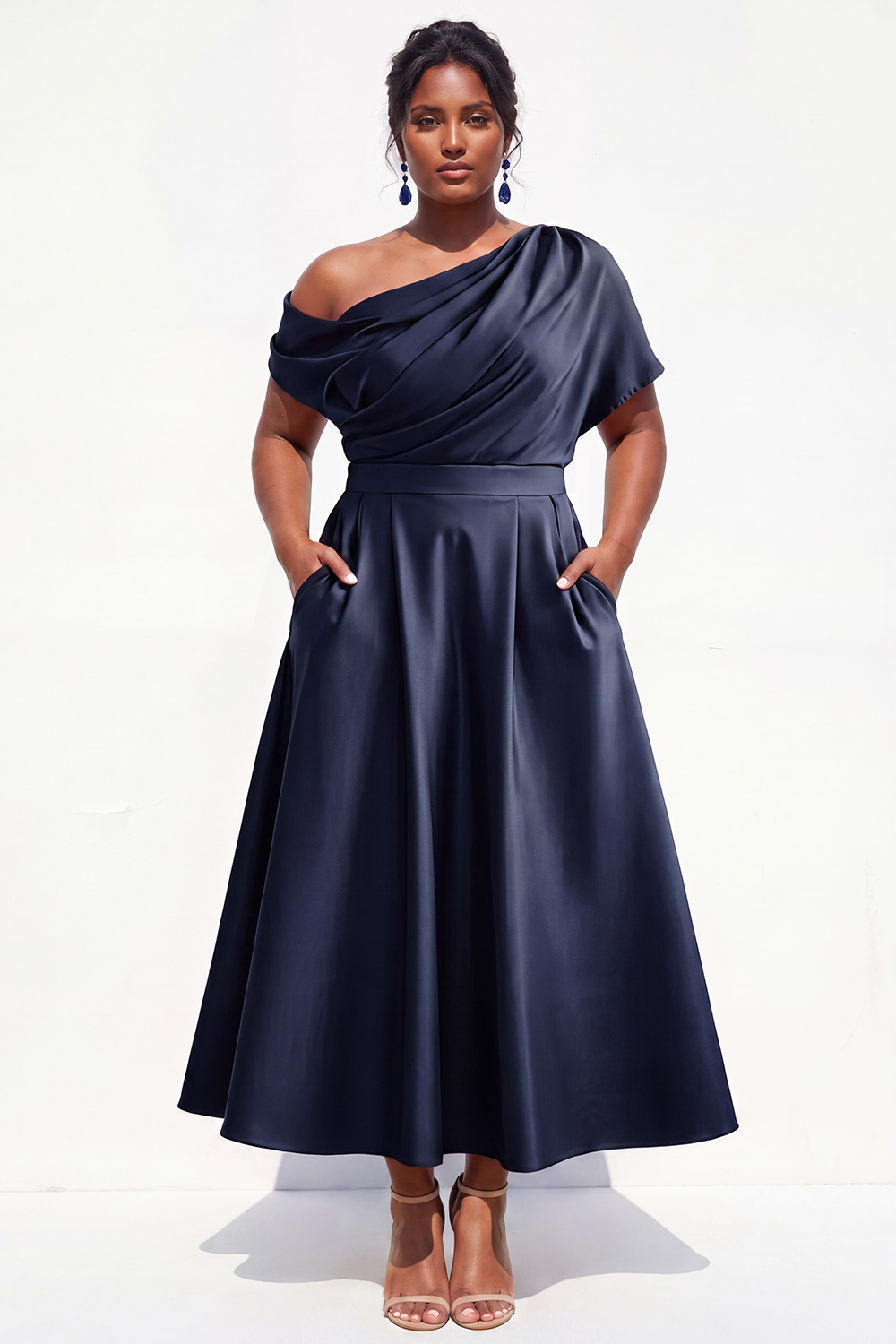 Black Satin A-Line Plus Size Long Mother of the Bride Dress with Pockets