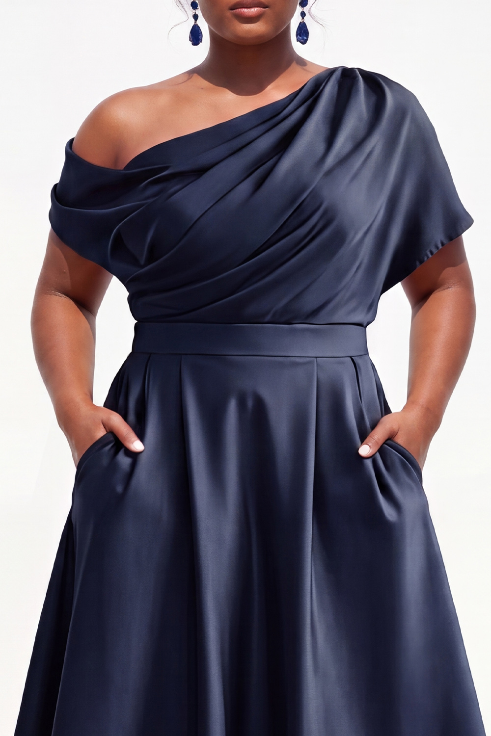 Black Satin A-Line Plus Size Long Mother of the Bride Dress with Pockets