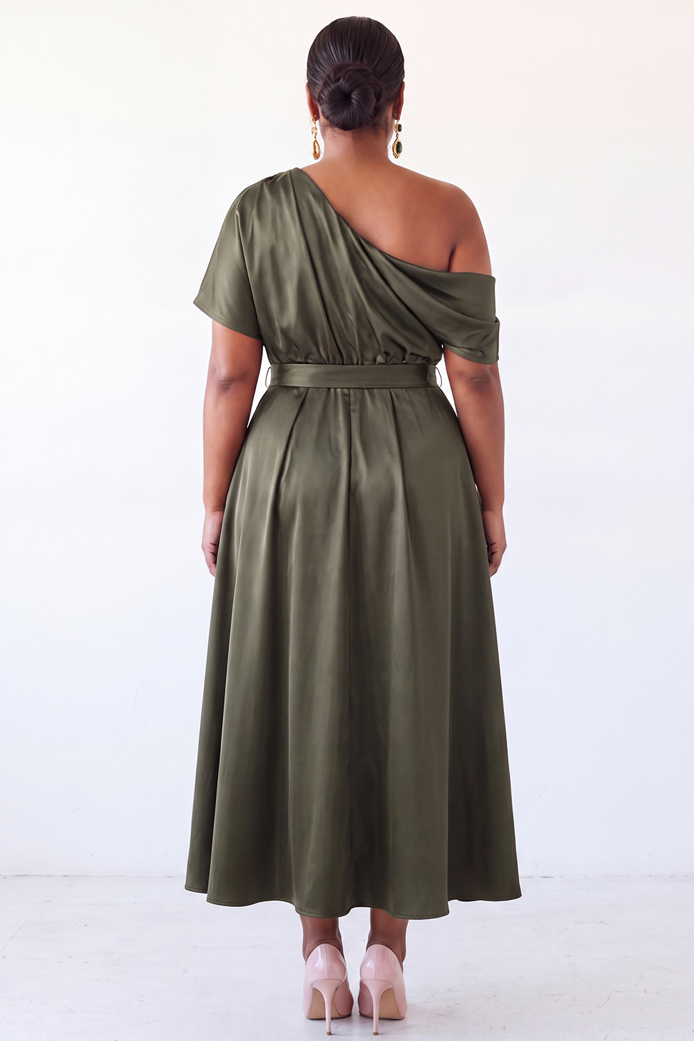 Black Satin A-Line Plus Size Long Mother of the Bride Dress with Pockets