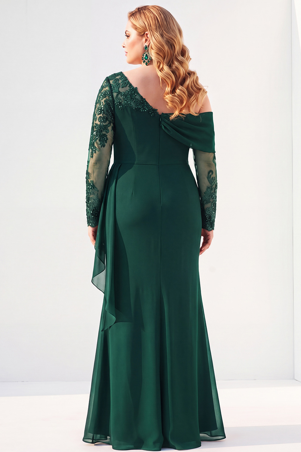 Black Mermaid Long Sleeves Ruched Plus Size Mother of the Bride Dress with Sash