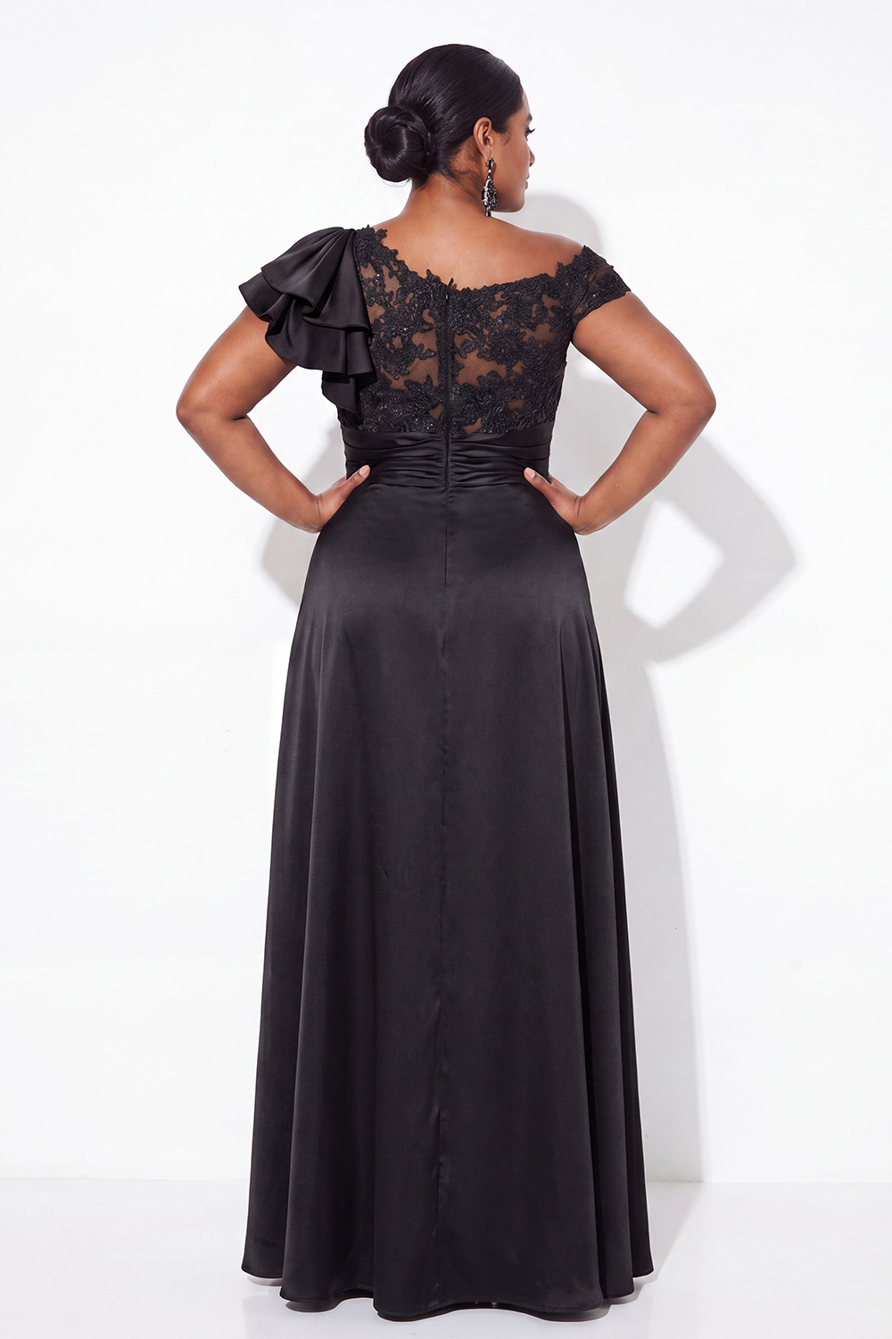 A-Line Asymmetrical Ink Blue Plus Size Long Mother of the Bride Dress with Appliques