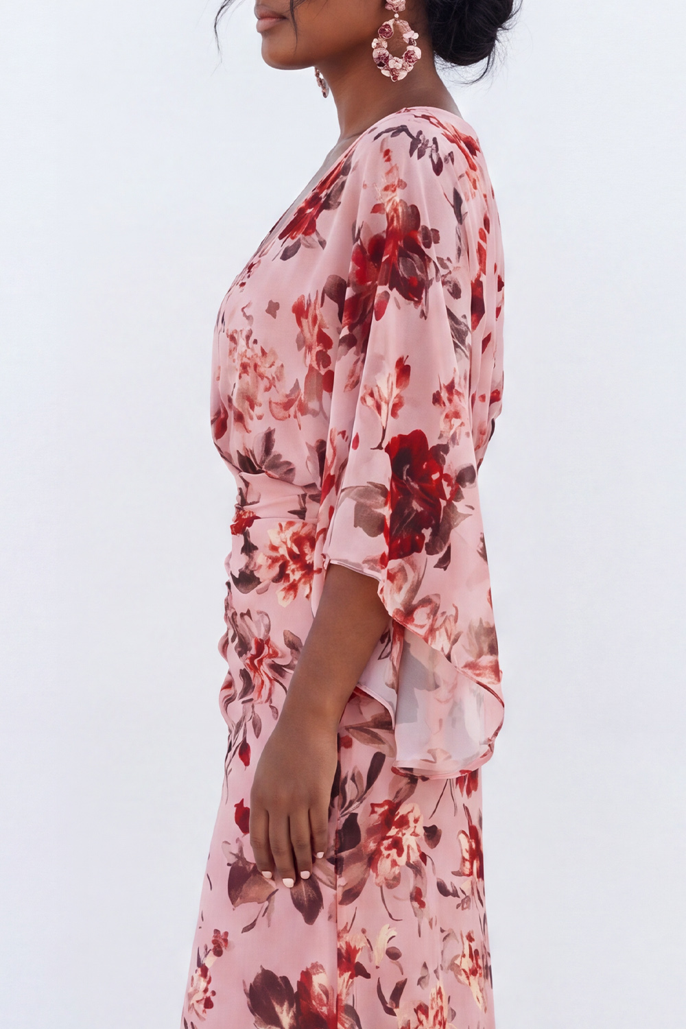 Dusty Rose Floral V-Neck Mermaid Long Plus Size Mother of the Bride Dress with Flare Sleeves