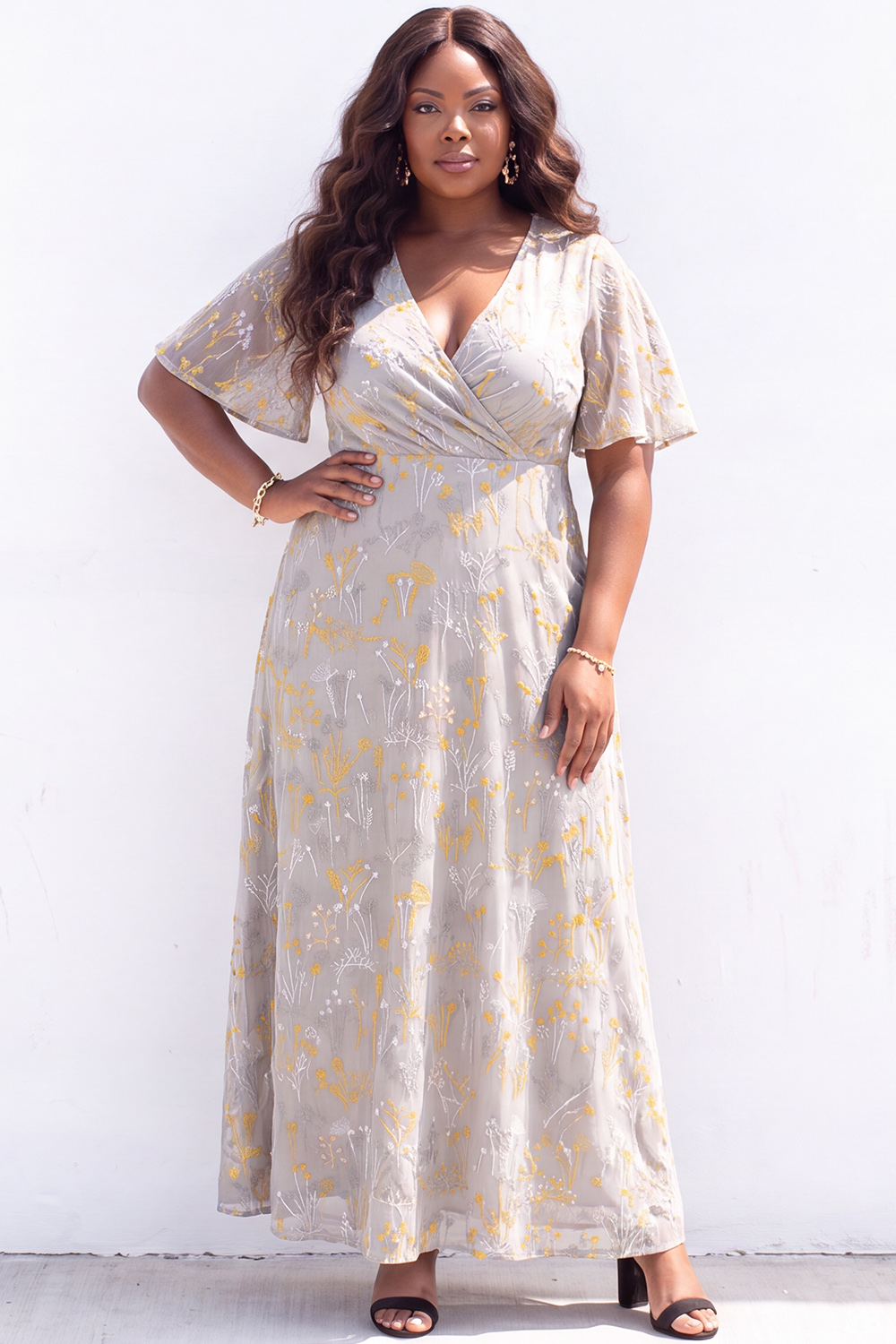 Plus Size Black White Floral V Neck A Line Maxi Dress