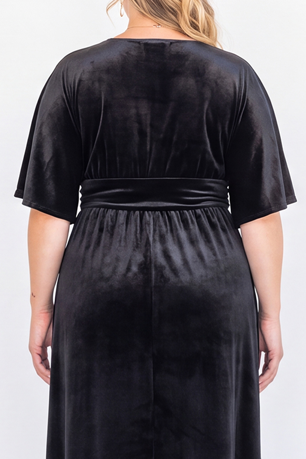 Plus Size Black Velvet V Neck A Line Midi Dress