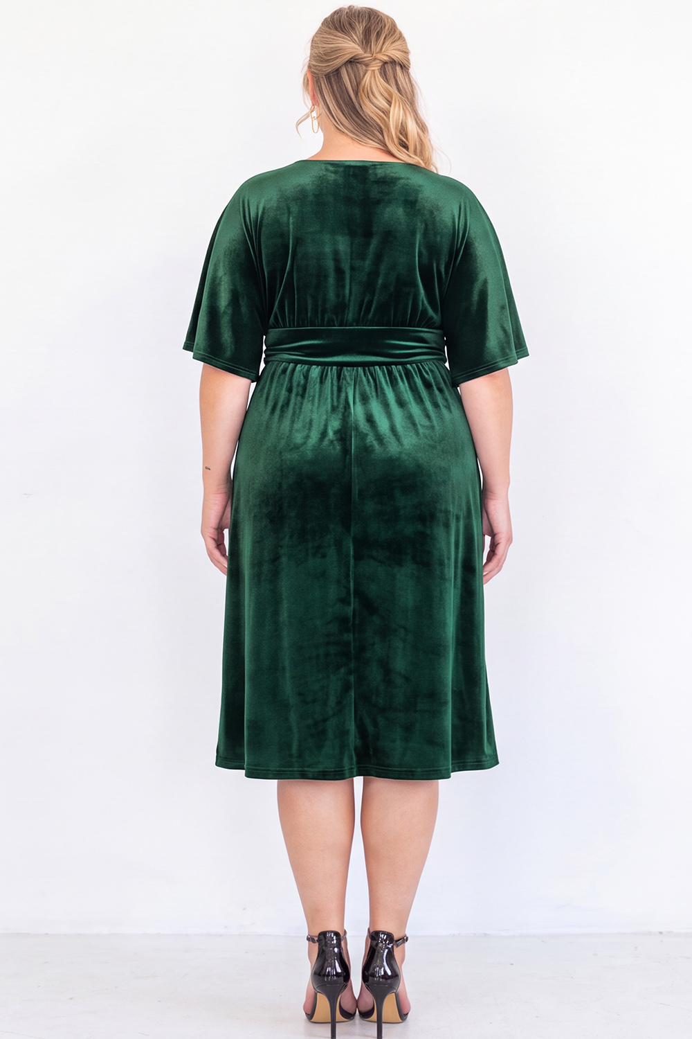 Plus Size Black Velvet V Neck A Line Midi Dress