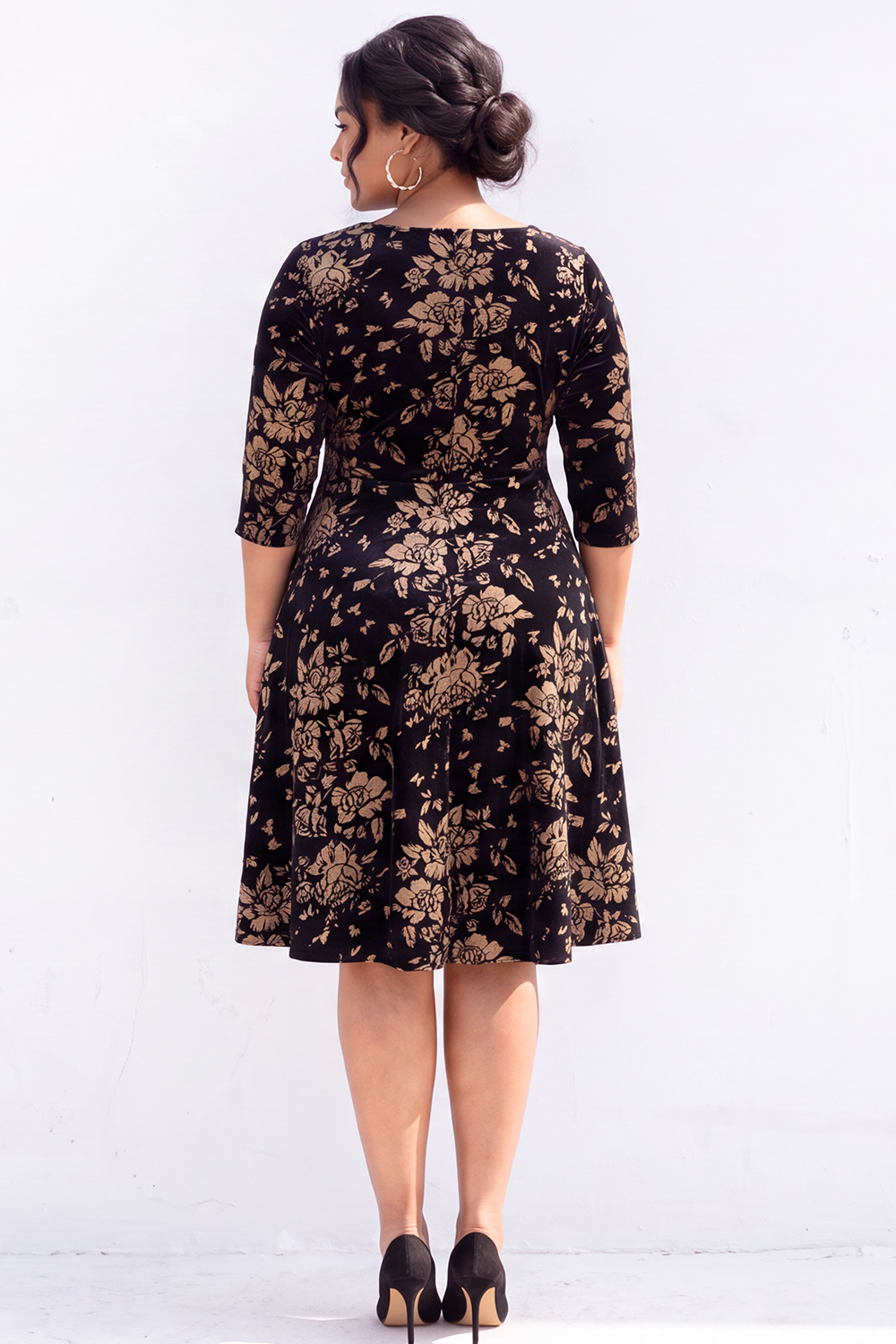 Plus Size Beige Floral A Line Square Neck Midi Dress with 3/4 Sleeves