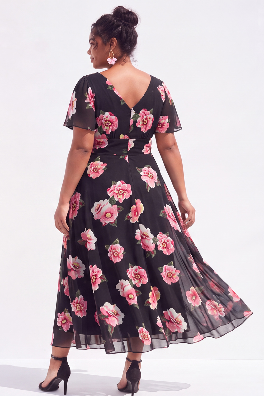 Plus Size Black Pink Flower A Line V Neck Maxi Dress