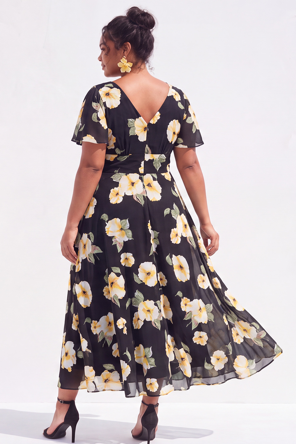 Plus Size Black Pink Flower A Line V Neck Maxi Dress