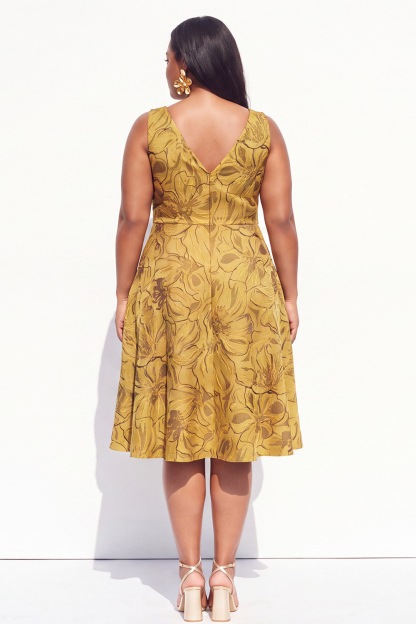 Plus Size Green Embossed Floral Midi Dress