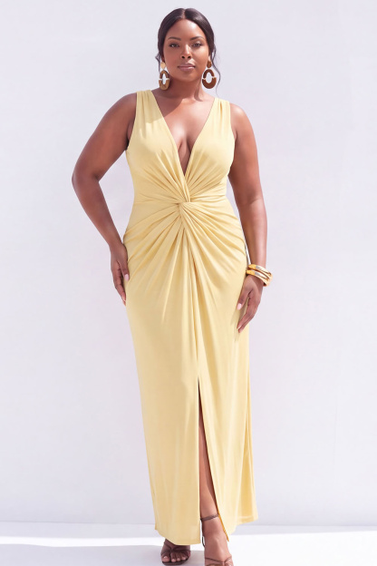 Plus Size Brown Pencil V-Neck Ruched Maxi Wedding Guest Dress with Slit