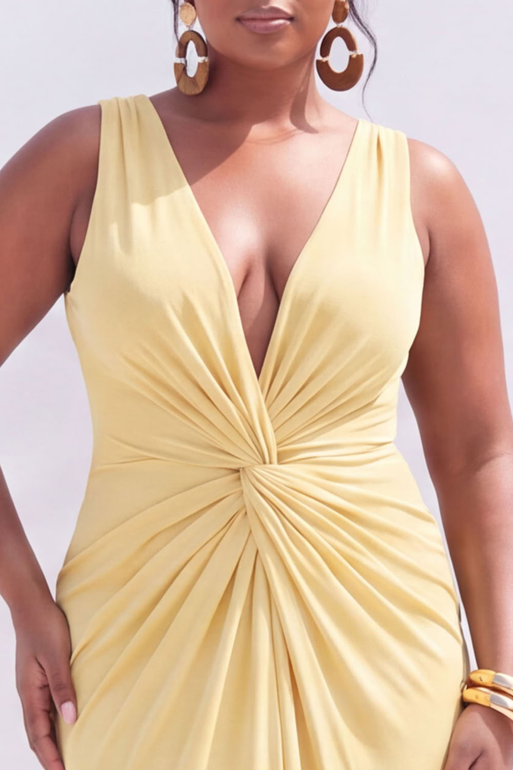 Plus Size Brown Pencil V-Neck Ruched Maxi Wedding Guest Dress with Slit