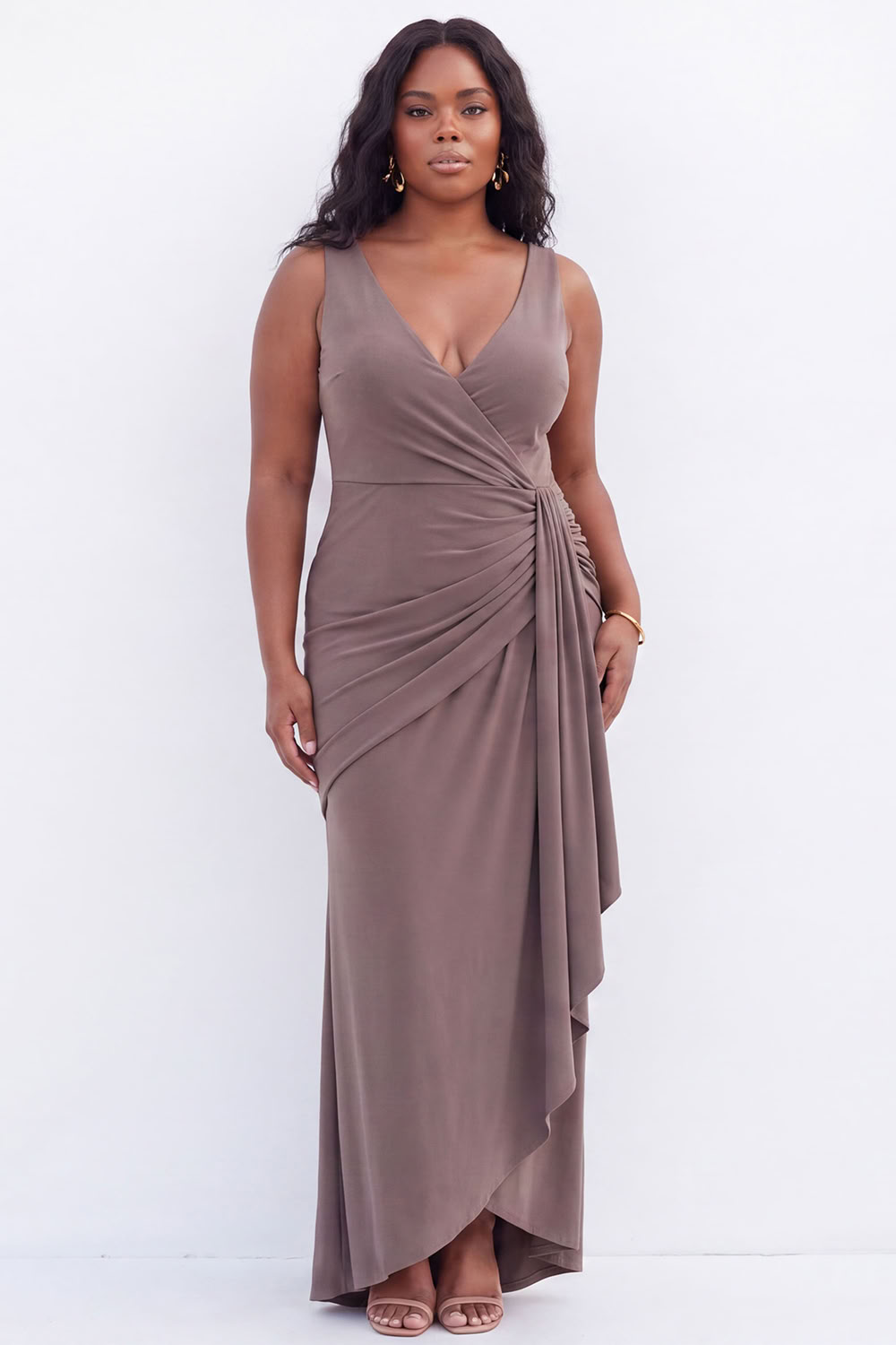 Dressself Women Black Maxi Wedding Guest Dress Plus Size Mermaid V-Neck Sleeveless Ruched Party Dress