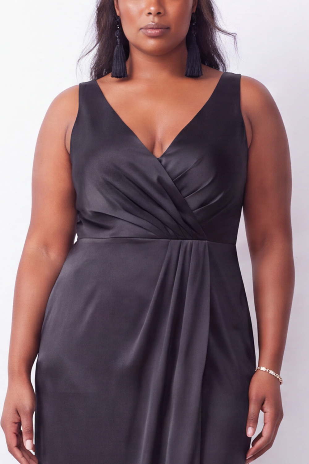 Plus Size Black Satin Sheath V-Neck Maxi Formal Dress