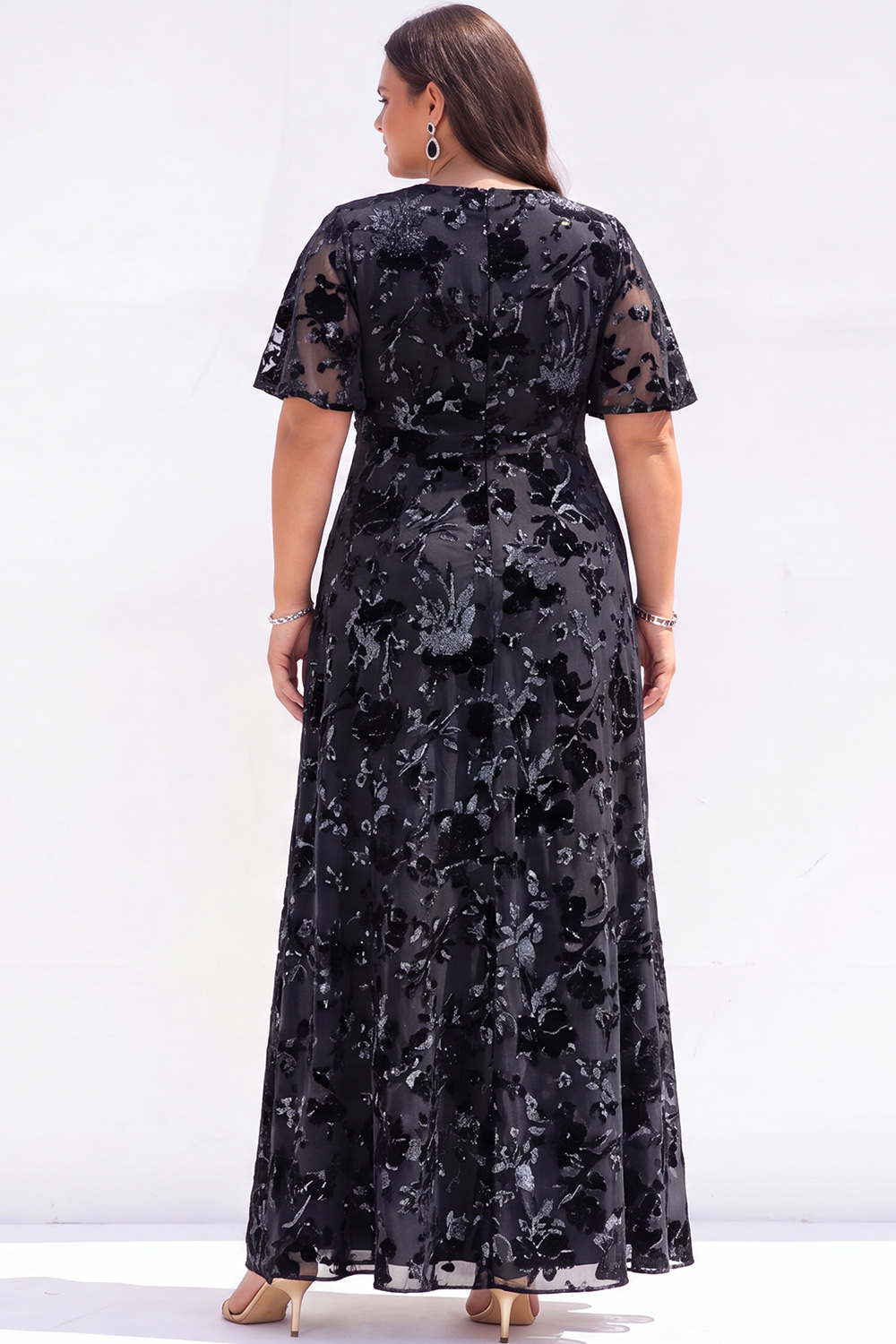 Plus Size Burnout Velvet Black Mother of the Bride Dress with Short Sleeves