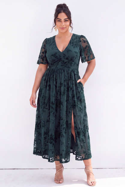 Dressself Women Dark Green Velvet Plus Size Formal Dress with Slit Floral A Line V Neck Evening Dress with Short Sleeves