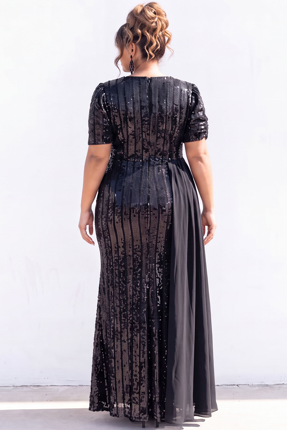 Black Sequin Mermaid Plus Size Maxi Dress with Short Sleeves