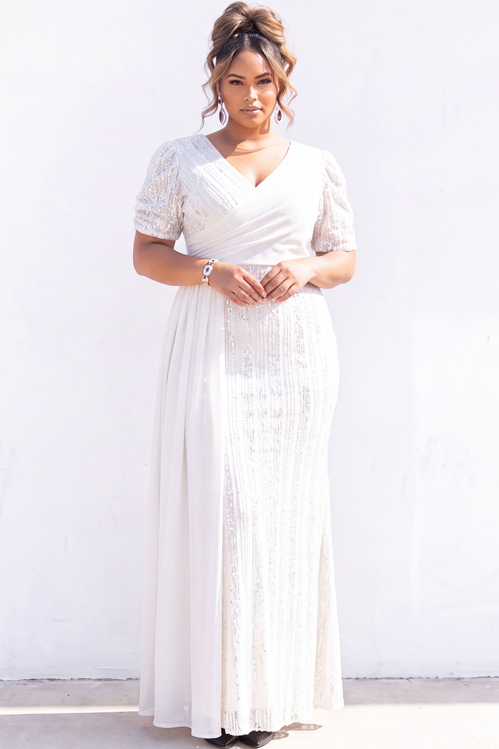 Dressself Women Black Sequin Plus Size Maxi Dress Mermaid V Neck Long Evening Dress with Short Sleeves