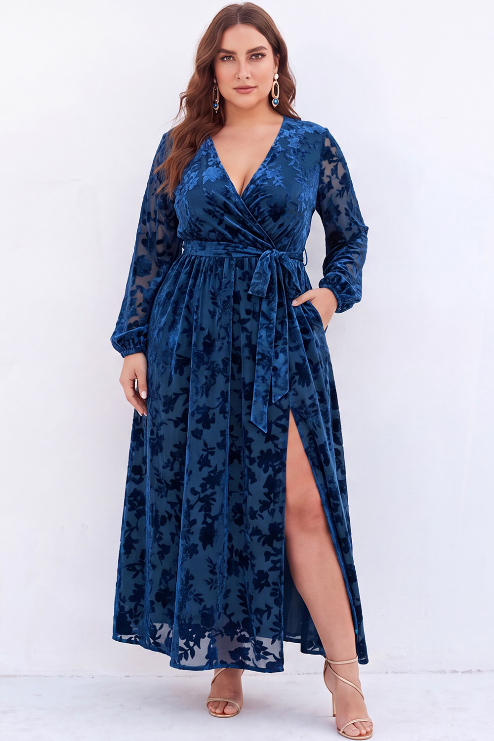 Black Floral A Line Long Sleeve Plus Size Maxi Dress with Slit