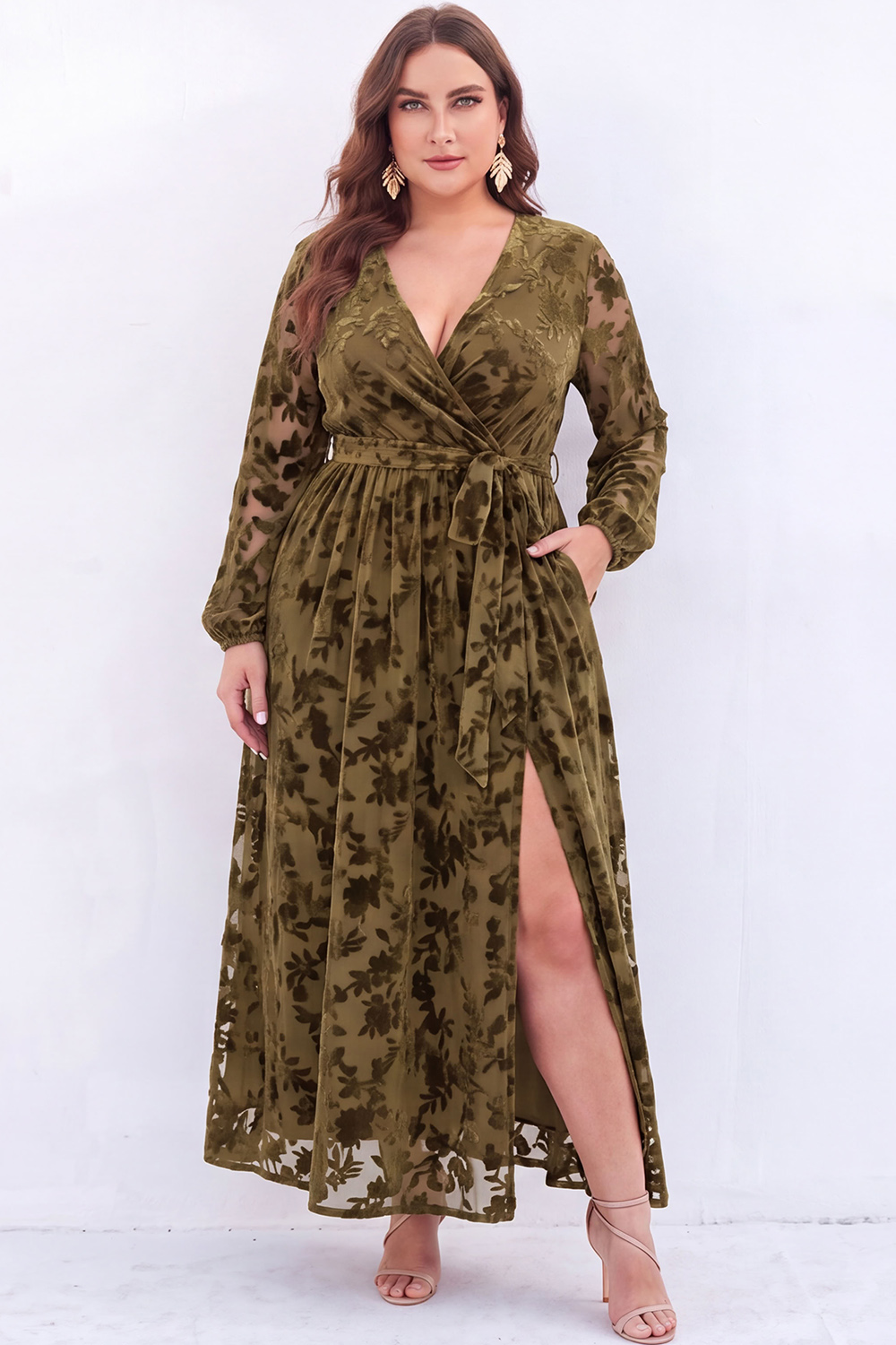 Black Floral A Line Long Sleeve Plus Size Maxi Dress with Slit