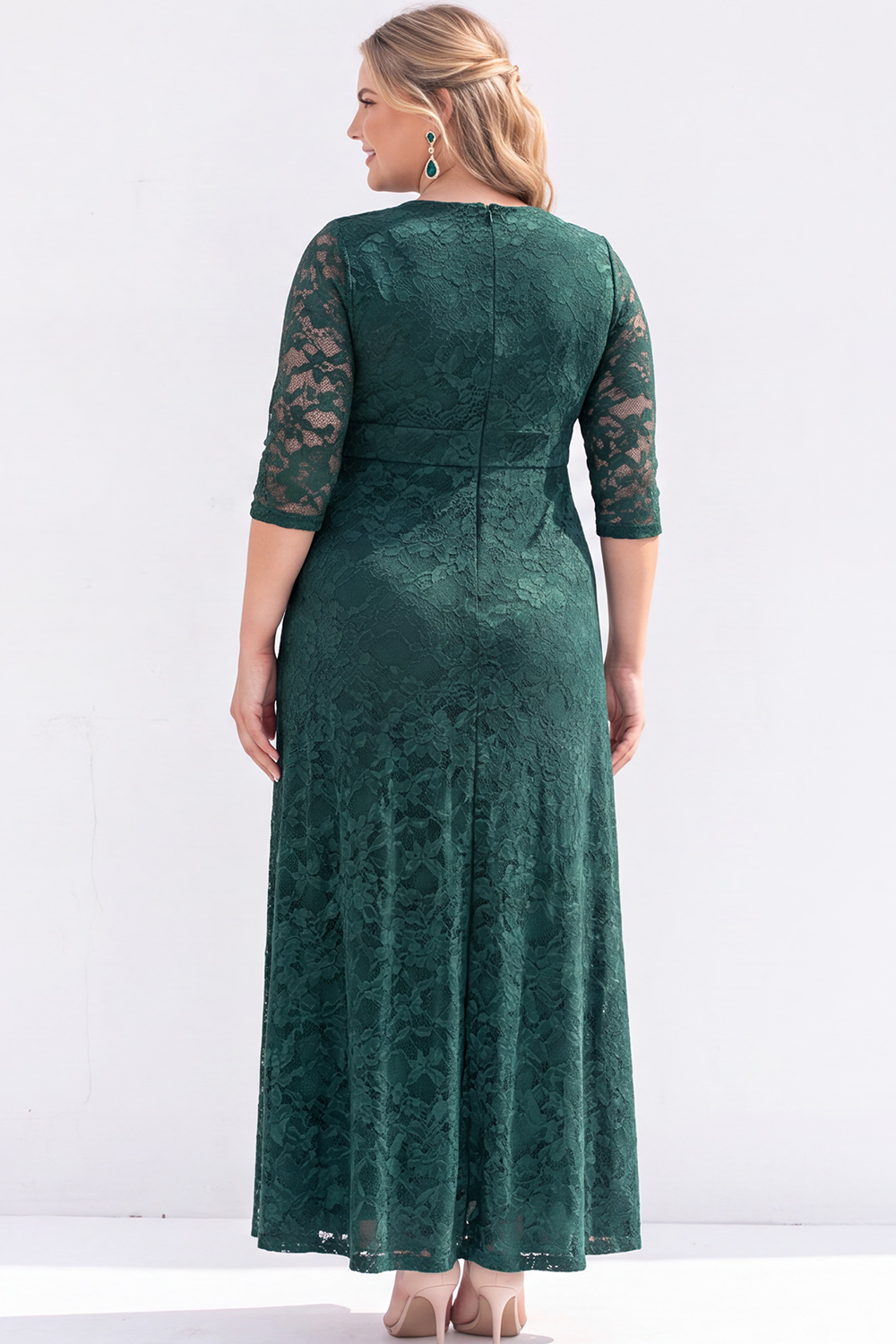Plus Size Black Lace A Line Mother of the Bride Dress