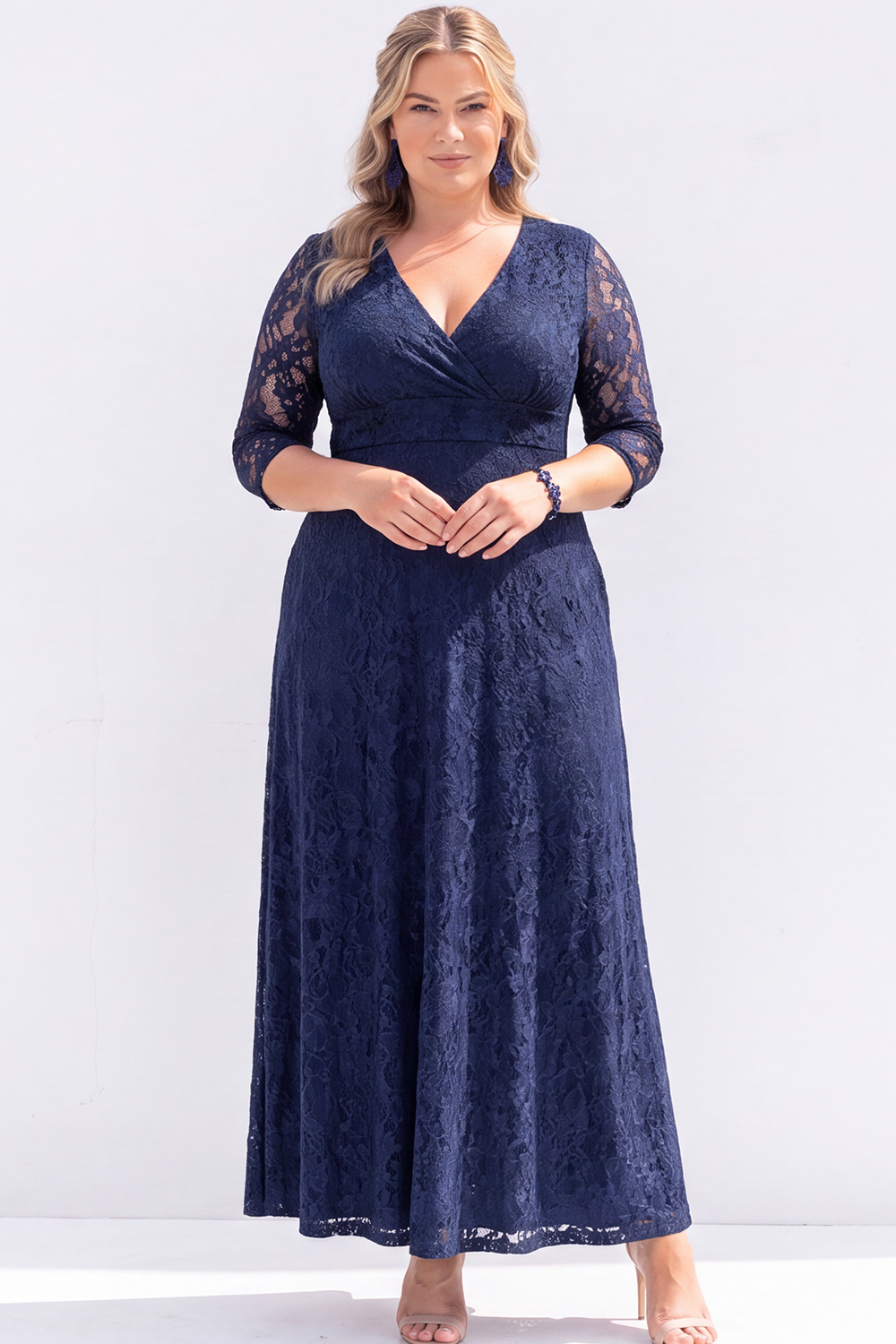 Plus Size Black Lace A Line Mother of the Bride Dress