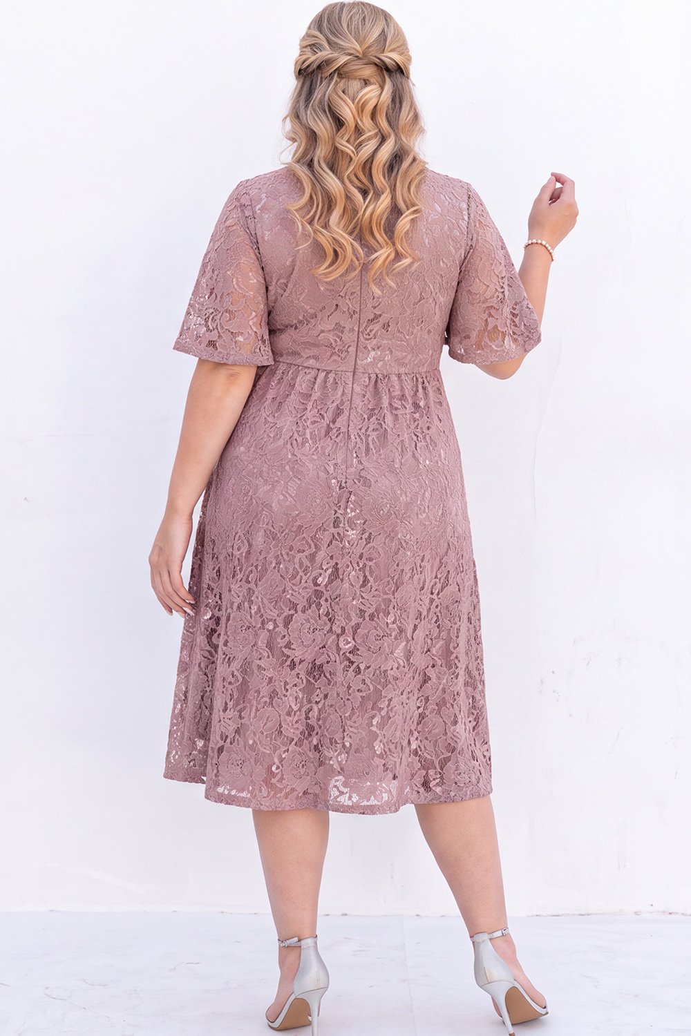 Plus Size Black Lace A Line V Neck Midi Dress
