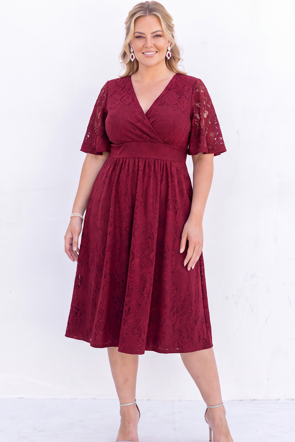 Plus Size Black Lace A Line V Neck Midi Dress
