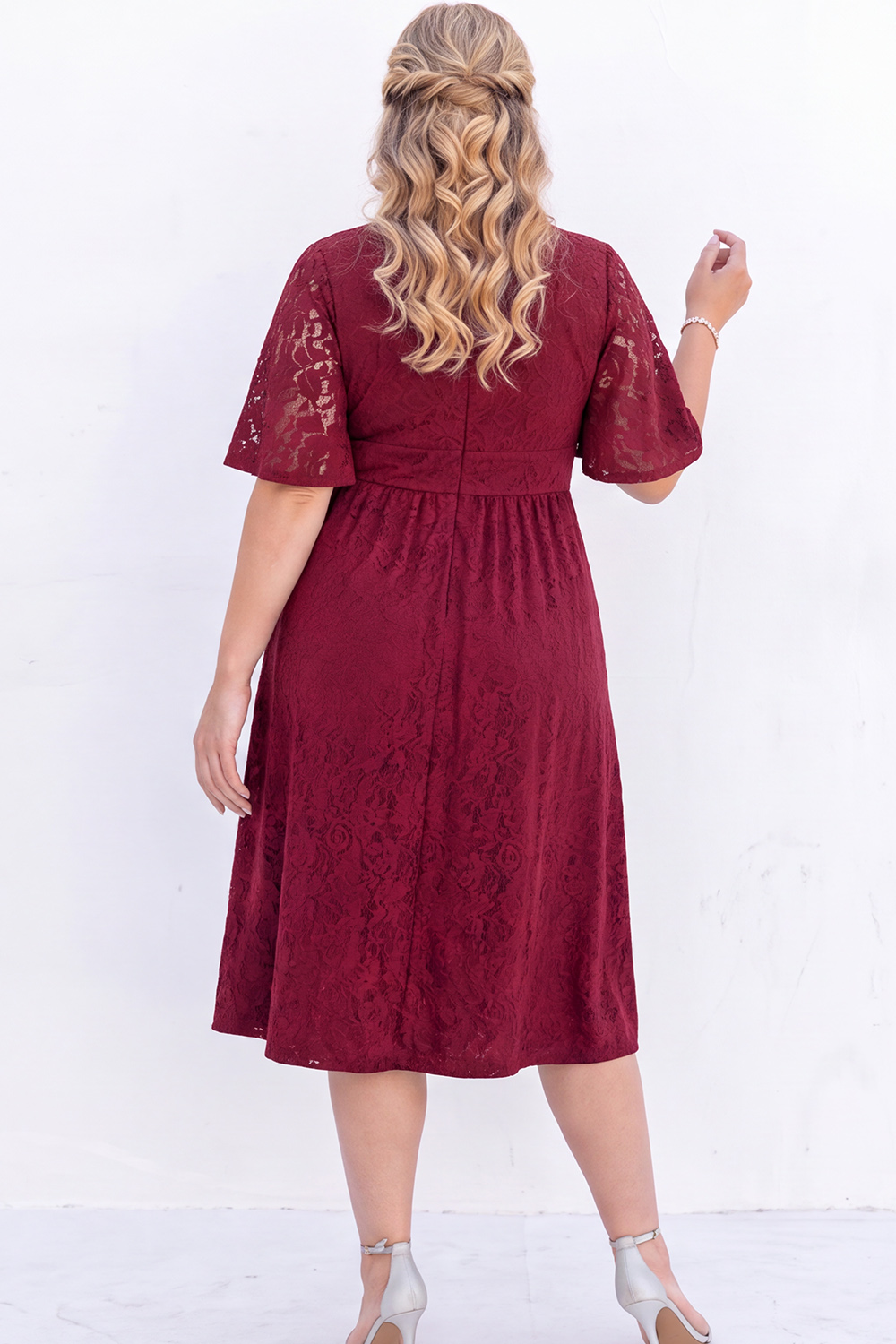 Plus Size Black Lace A Line V Neck Midi Dress