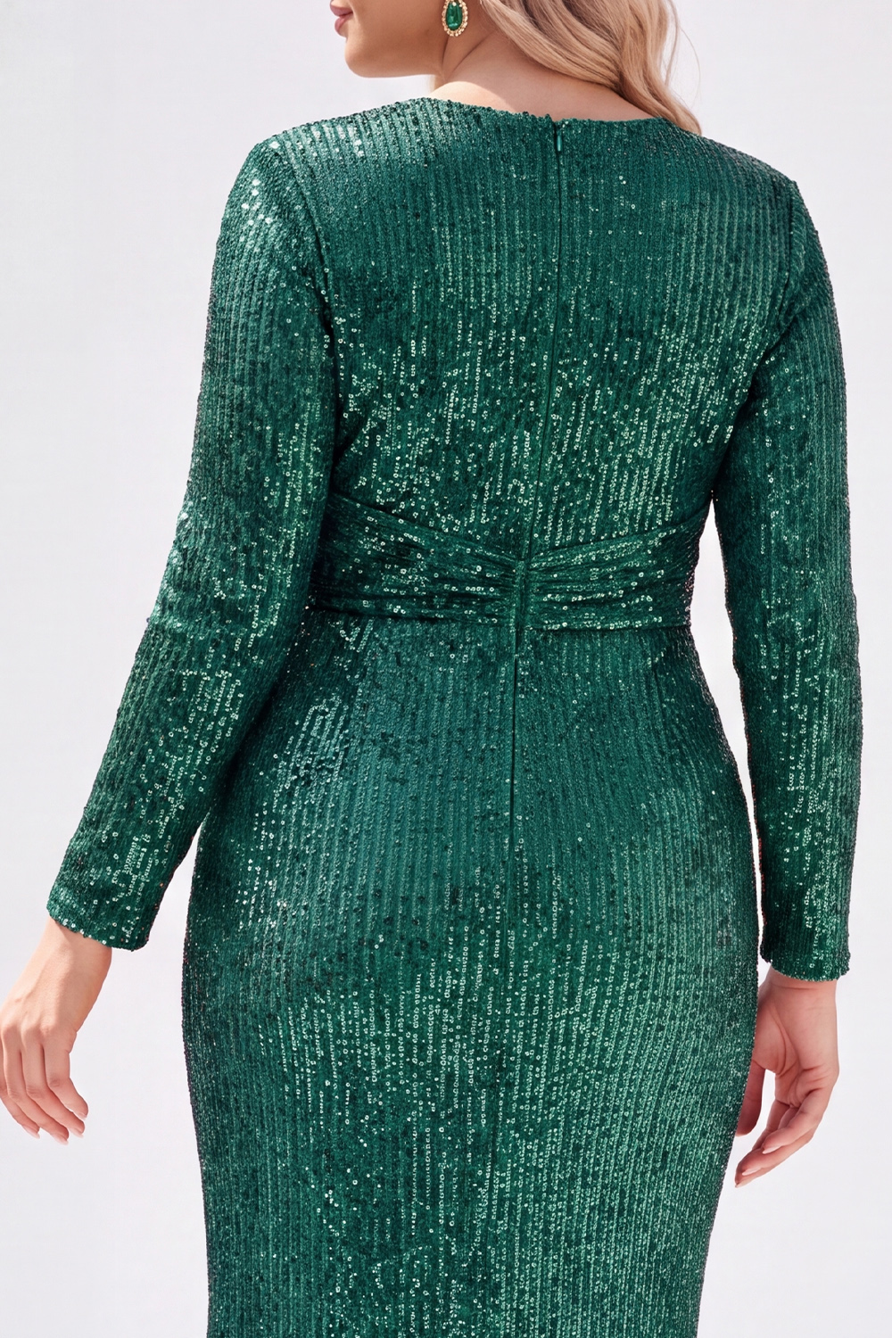 Sparkly Black V-Neck Sequins Plus Size Long Mother of the Bride Dress with Long Sleeves 