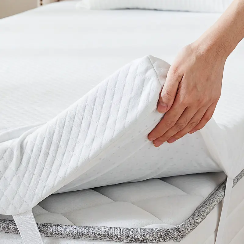 Sobrecolchón de espuma viscoelástica con gel refrescante, acolchado transpirable y ventilado con funda suave extraíble; ajuste universal para sofás cama, autocaravanas y campers.