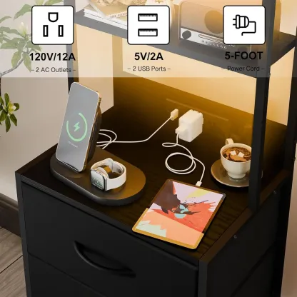 Mesita de Noche de 41" con Estación de Carga, Puertos USB y Enchufe, 3 Cajones de Tela, Diseño Multifuncional 3 en 1, Color Negro