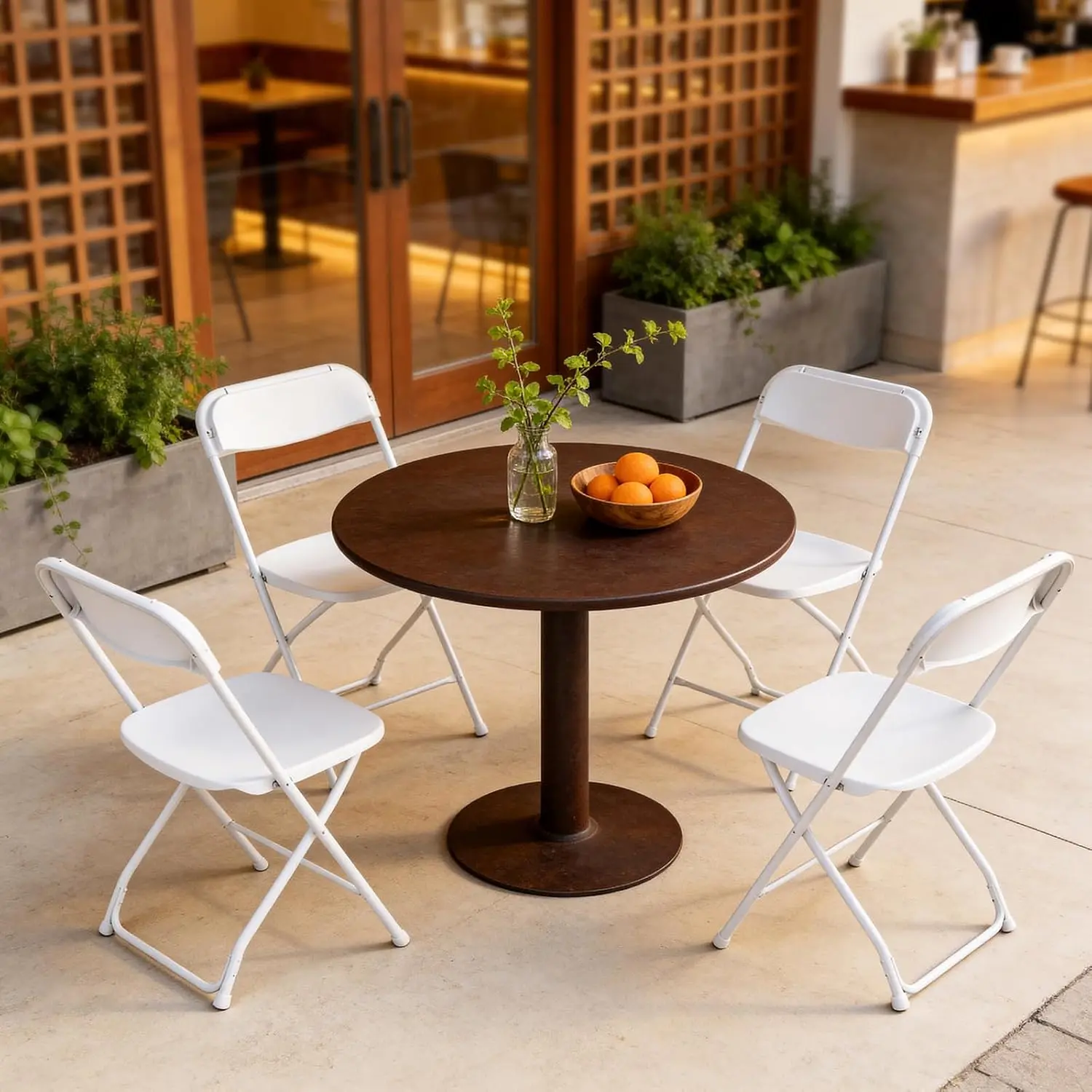Sillas Plegables de Plástico Reforzado, Respaldo Ergonómico, Capacidad de 350 lb (159 kg), Apilables y Portátiles, Ideales para Interiores, Terrazas, Bodas, Fiestas, Reuniones, Patios y Jardines, Color Blanco.