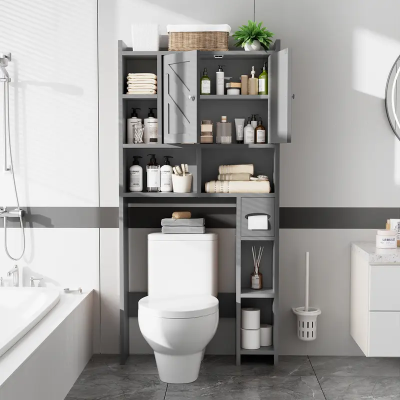 Armario de almacenamiento para colocar sobre el inodoro, estilo granja con 2 puertas tipo granero y soporte para papel higiénico, estantería para baño y organizador de muebles para lavandería.