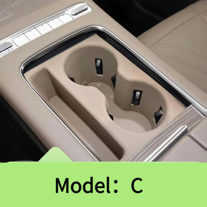 Car cup holder & mobile phone charging pad compatible with the Omoda C7-Let us help you explore your 4x4 with us Noxfun