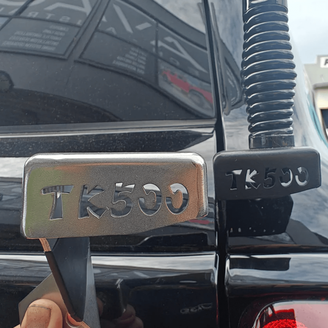 TANK 500 UHF ANTENNA REAR DOOR MOUNT-Let us help you explore your 4x4 with us Noxfun