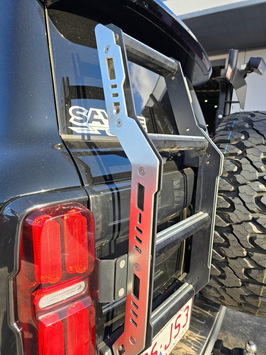 TANK 500 SPARE WHEEL CARRIER WITH LADDER-Let us help you explore your 4x4 with us Noxfun