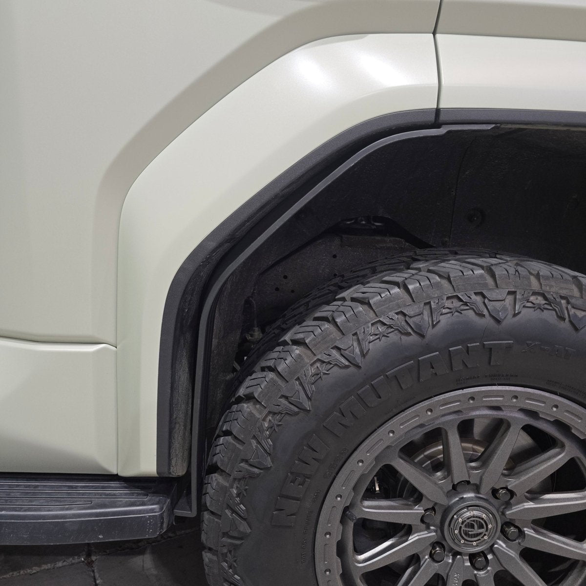 REAR DOOR MUD GUARDS DENZA B5 2026+-Let us help you explore your 4x4 with us Noxfun