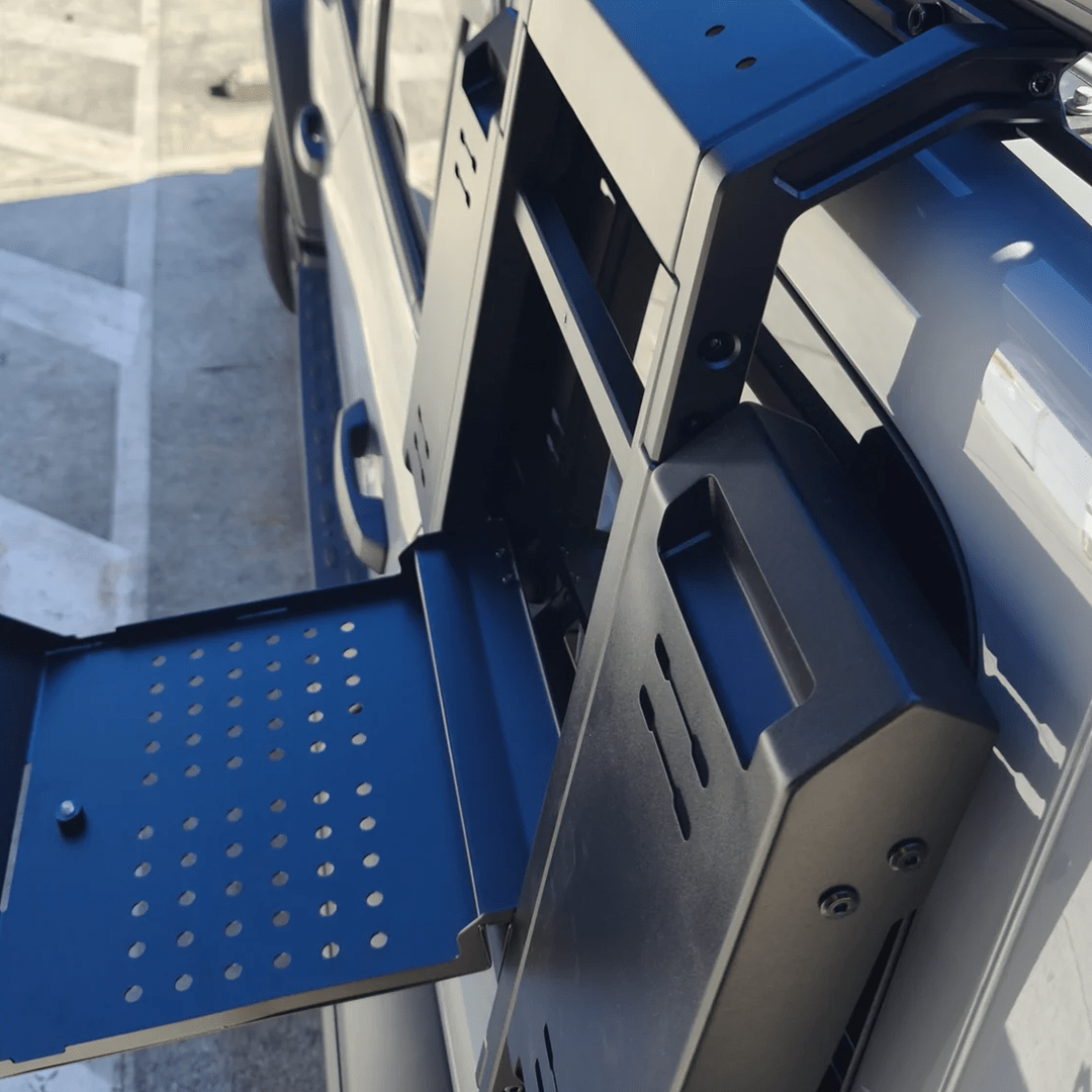 TANK 300 SIDE TABLE FOR PREMIUM PLATFORM-Let us help you explore your 4x4 with us Noxfun